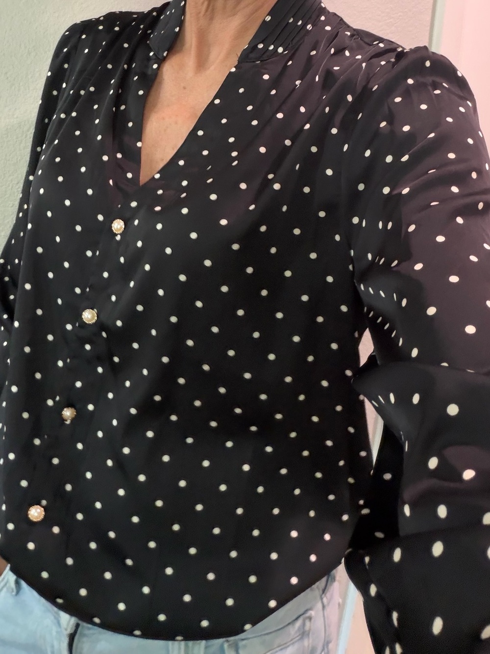Black Polka Dot V-Neck Button Front Women's Top Hem & Thread size M